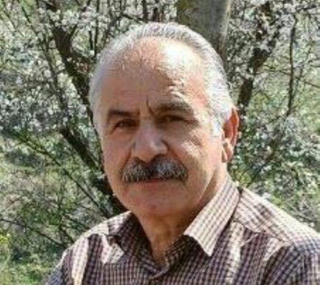 پیشکسوت شعر گِرمی مغان: فضای مجازی بوی کتاب نمی‌دهد