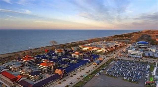 استاندار خراسان رضوی: مناطق آزاد ایران و قرقیزستان بستری مناسب برای گسترش همکاری‌هاست