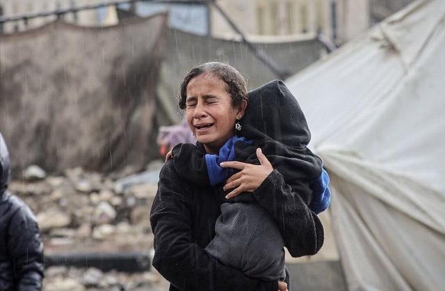 بارش‌های شدید، فاجعه تازه‌ای برای آوارگان غزه رقم زد + فیلم