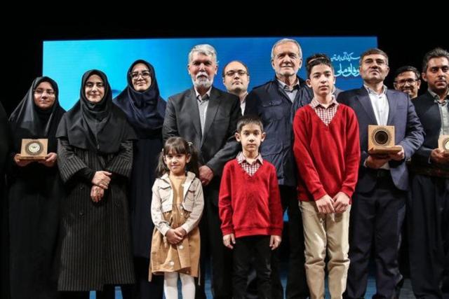 معرفی برگزیدگان نخستین دوره جایزه «همخوان»+ برگزیدگان