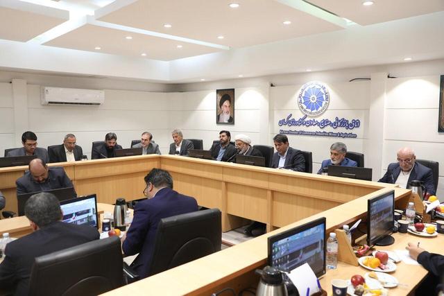 بررسی چالش‌های فعالان اقتصادی کرمان در نشست با کمیسیون اصل‌نود