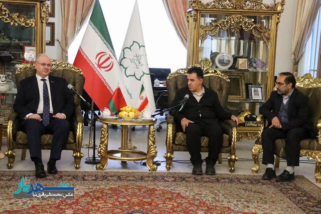 آمادگی کشور بلاروس برای تامین اتوبوس و ماشین آلات خدمات شهری شهرداریهای ایران