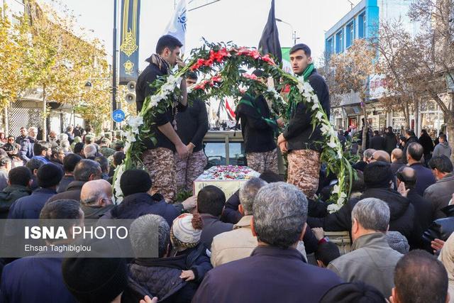 مراسم استقبال از کاروان پیکرهای شهدای دفاع مقدس در دروازه قرآن برگزار میشود