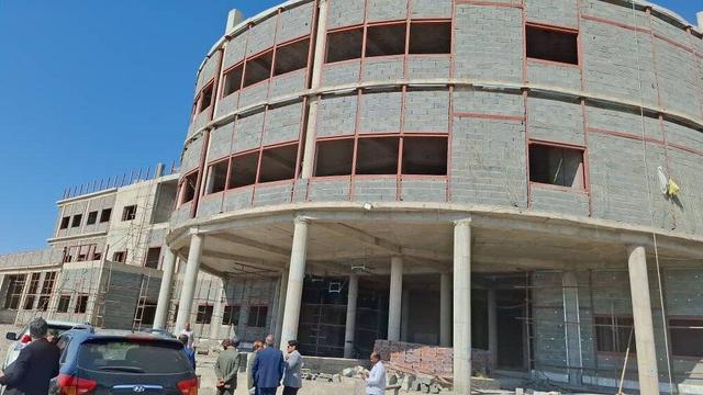 بازدید نماینده مردم از پروژه درمانی ۱۴ ساله در عنبرآباد/ تخصیص ۱۰۰ میلیارد تومان اعتبار