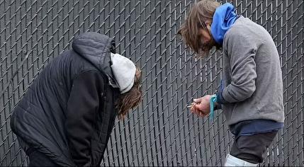 حمله زامبی‌ها به آمریکا؟!