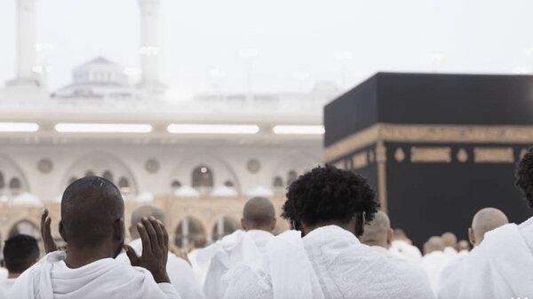 ببینید| نماز باران در مسجدالحرام اقامه شد