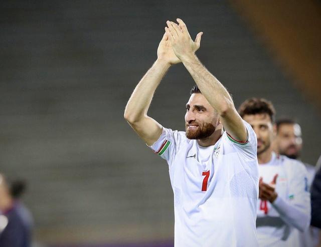 در روز بازی ایران؛ کاپیتان تیم‌ملی کجا بود؟