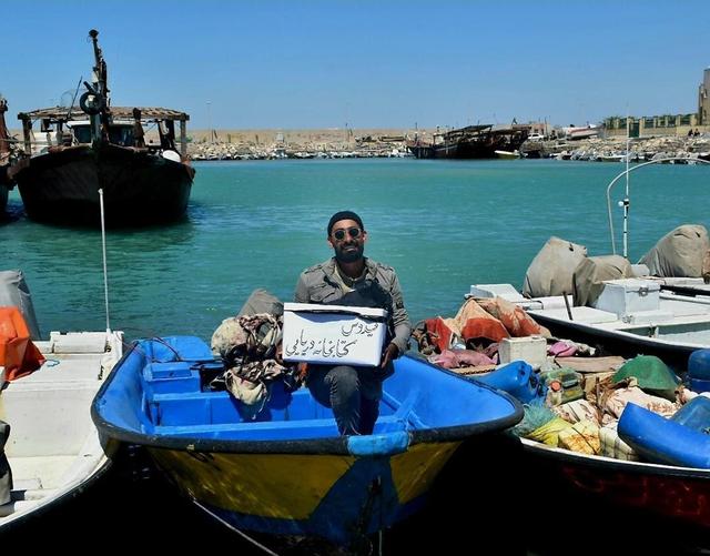 این کتابخانه شناور است | ماجرای راه اندازی اولین کتابخانه دریایی ایران + عکس