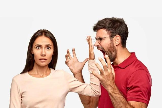 نشانه‌های آدم‌های سمی و راه‌های محافظت از خود