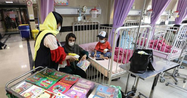 ترالی کتاب؛ نسخه جدید برای کودکان مبتلا به سرطان