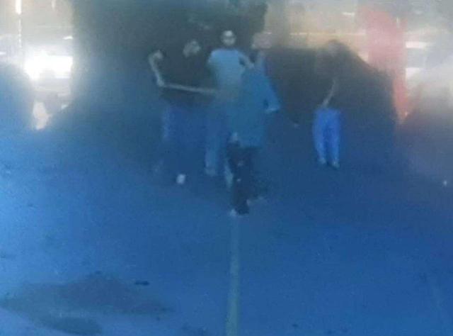 پلیس در تعقیب مهاجم تبر به دست جاده چالوس