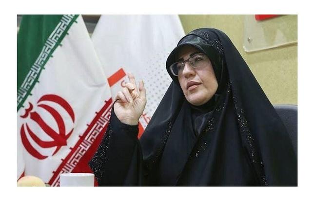 یک شاعر آیینی: زنان در طول تاریخ پرچم‌داران ولایت‌مداری و یاور دین بوده‌اند