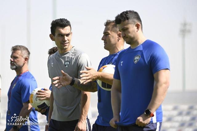 مدافع استقلالی ازبکستان: بازی با ایران همیشه سخت است