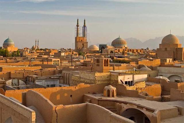 تخفیف ۹۵ درصدی عوارض و وام ۵ میلیاردی| بسته ویژه شهرداری یزد برای احیای بافت تاریخی