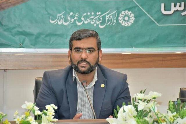 فیروزی: افزایش قیمت کتاب، نقش کتابخانه‌ها را پررنگ‌تر می‌کند