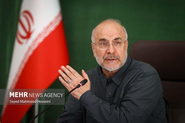 قالیباف: کتاب گنجینهای تمام نشدنی است