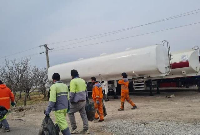 سفیدی:محورهای ورودی اردبیل پاکسازی شد