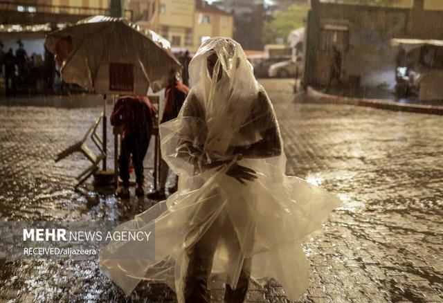 آنروا: بارش شدید باران اوضاع را در غزه بسیار دشوار کرده است