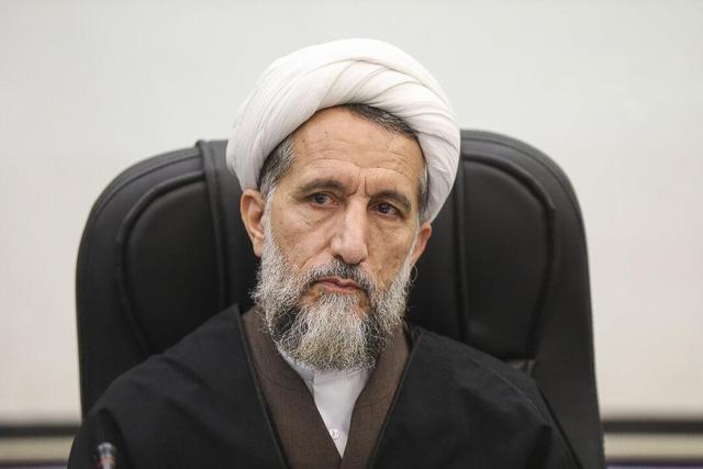 خدمت مسئولان به مردم بهترین راه مقابله با دشمن است