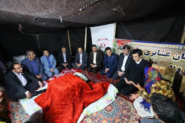 بازدید معاون علمی رئیس‌جمهوری و استاندار همدان از نمایشگاه ملی اقوام و صنایع‌دستی 