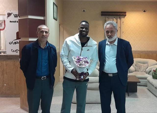 قطب استعدادپروری دومیدانی کشور زیر ذره بین قهرمان نامدار المپیک و جهان