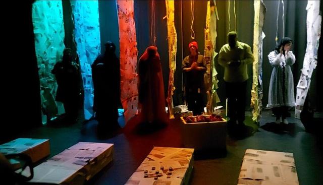 فیلم|سکانس‌هایی از جشنواره تئاتر بسیج «سودای عشق» در ملایر