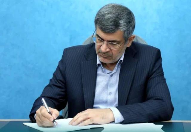 استاندار یزد: نقش کتاب و مطالعه در تحقق شعار «یزد پایدار» بیبدیل است