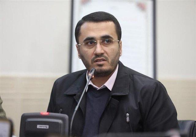 نماینده مردم تبریز: هرکس که قلم خود را بفروشد، شرافتش را خدشهدار میکند