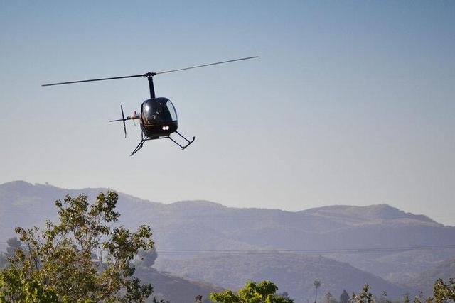 ببینید | اعزام سه بالگرد برای مهار آتش جنگلهای مرزن آباد مازندران