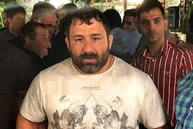 من معروفترین لات ایرانم؛گفتم امین حیایی بیاید زندان برایم قلیان بیاورد + ویدئو