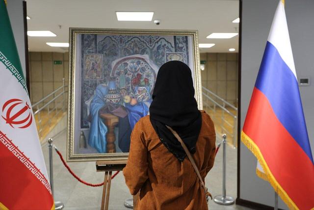 دیپلماسی هنر ایران و روسیه تصویر شد؛ از سنپترزبورگ تا تهران