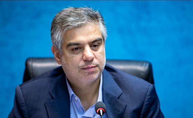 استاندار: مدیریت آب بدون مصوبه و کارشناسی آینده مرکزی را تهدید میکند