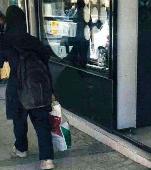 یخ فروشِ نیشابور و دختر کتاب بر دوشِ پاوه / حبیب الله مستوفی