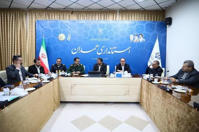 استاندار همدان: هیچ دستگاه یا پیمانکاری حق مانع تراشی سر راه ساخت مسکن را ندارد