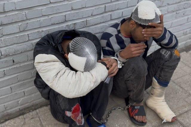 زمین‌گیر شدن موبایل‌قاپان سعادت‌آباد با شلیک پلیس تهران