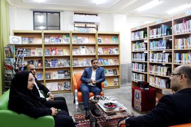 دادستان کنگان: از مجازاتهای جایگزین حبس برای تقویت کتابخانهها استفاده میکنیم