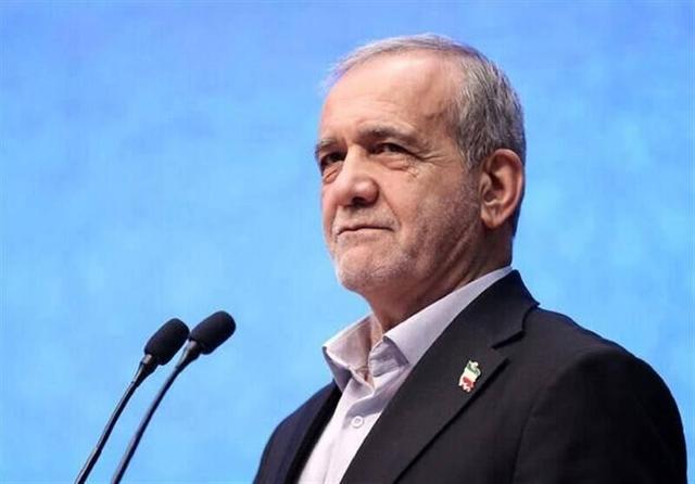 سیاست ادب دارد و نقد هم آدابی