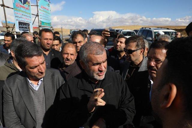 بازدید نایبرئیس مجلس از پروژه راه اصلی میاندوآب-میانه