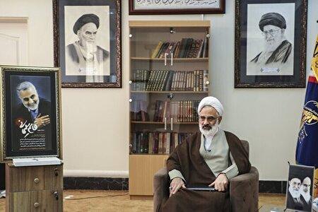 سپاه باید در همه عرصههای دانش و آگاهی پیشتاز باشد