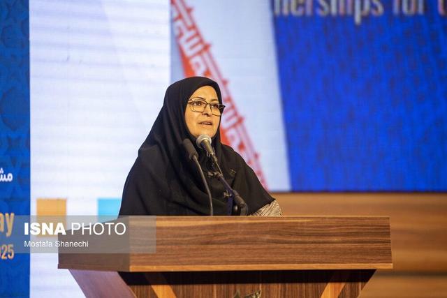 آغاز برنامه تحولی برای راه‌اندازی سامانه هوشمند کیفیت مبتنی بر هوش مصنوعی در همدان