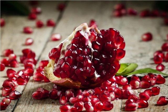 نتایج اختتامیه اولین رویداد ملی فناورانه انار اعلام شد