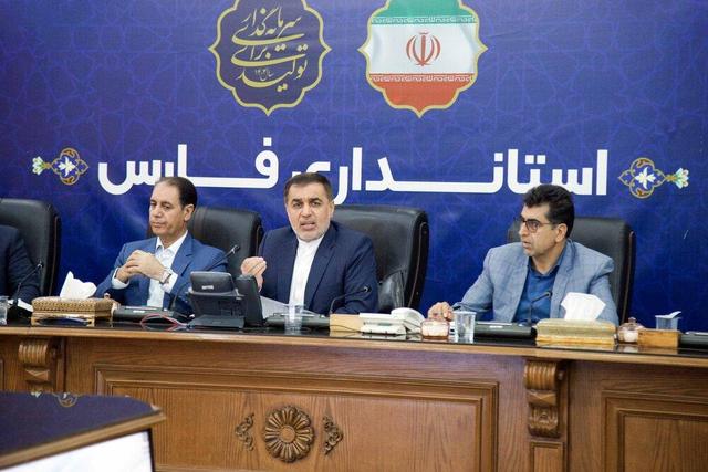 معاون استاندار: دستگاههای اجرایی فارس در تأمین پایدار اقلام مورد نیاز مردم همکاری داشته باشند