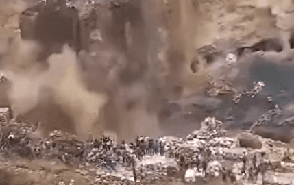 لحظه وحشتناک فرو ریختن معدن در کنگو