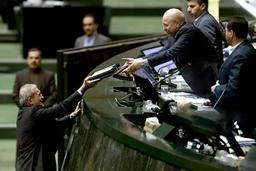 آقای رئیس جمهور! در بودجه‌نویسی طرف مردم بایستید