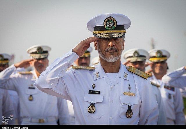 دریادار سیاری: نیروی دریایی می‌تواند هم‌وزن وزارت خارجه عمل کند / دیپلماسی دریایی بازوی پنهان قدرت ملی است