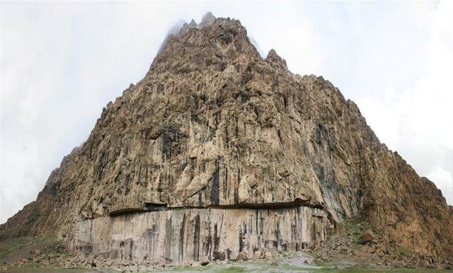 آشنایی با مجموعه جهانی بیستون | پنجمین دیواره بلند جهان در ایران اینجا ساخته شد