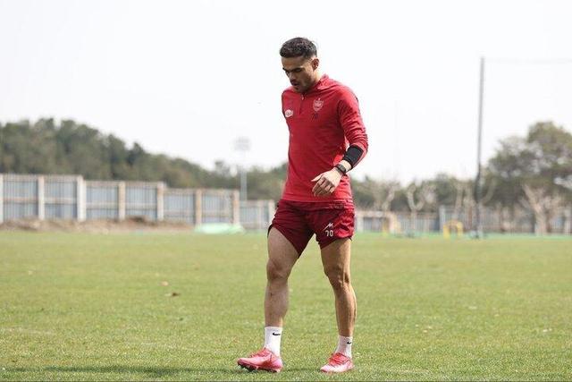 آخرین وضعیت مصدومیت اورونوف مشخص شد