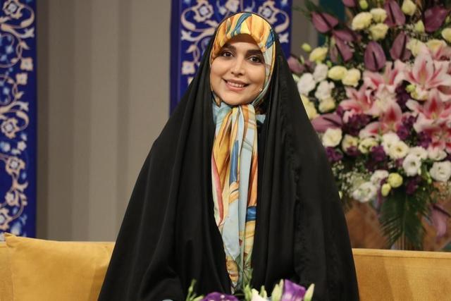 با شعر طرف باشید نه شاعر!