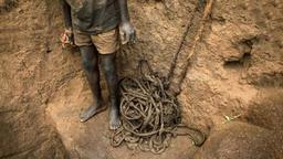 Dozens killed in DR Congo mine bridge collapse – authorities (VIDEO)