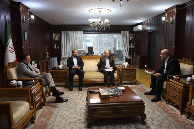 بررسی پروژههای مشترک بنیاد مستضعفان و مناطق آزاد در اینچهبرون